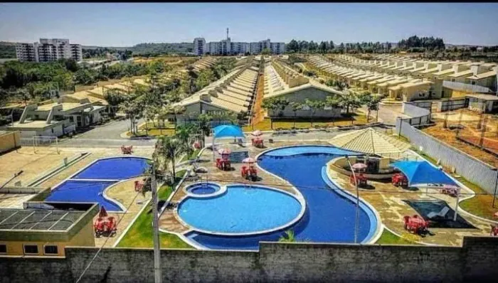 casa para aluguel temporada em Cond. fechado em Caldas Novas na data 20 até 27 julho 2026