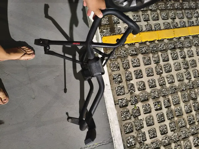 Suporte de carenagem da XTZ Lander 250