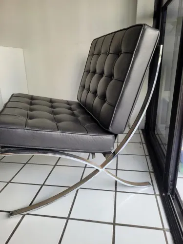 Poltronas Barcelona Mies Van Der - R$ 800 cada uma - 2 unidades