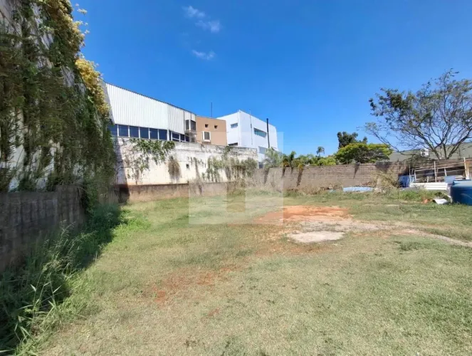 Terreno Comercial de 1.000m² para Locação - Jardim Conceição, Sousas