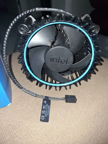 Cooler Box Intel Laminar RM1 para soquete LGA 1700
