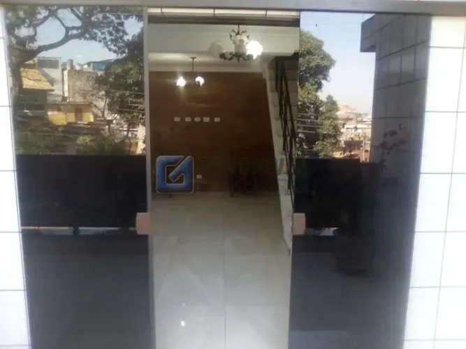 Sobrado Residencial com 2 Quartos em Inamar, Diadema 253 m² de área interna