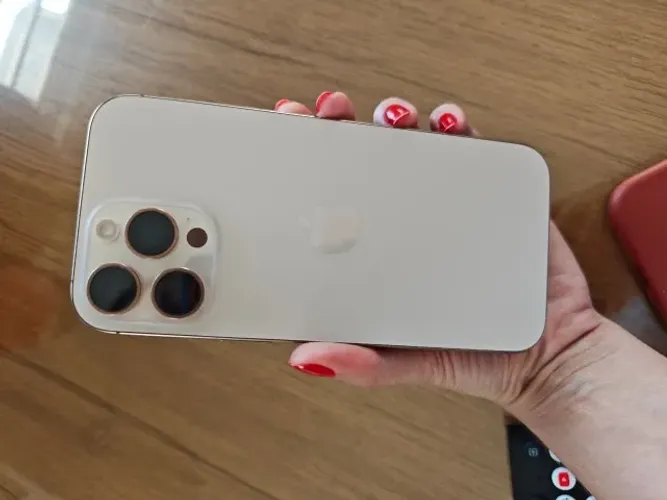 IPHONE 16 PRO MAX 256gb