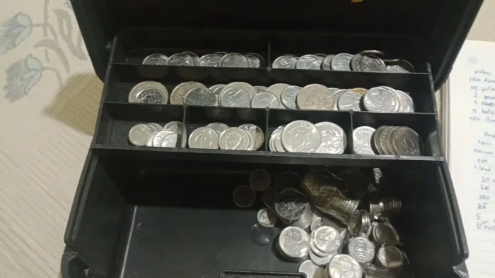 Moedas antigas 522 unidades