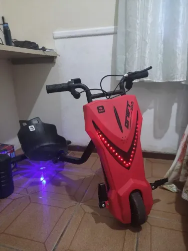 Triciclo elétrico novíssimo!