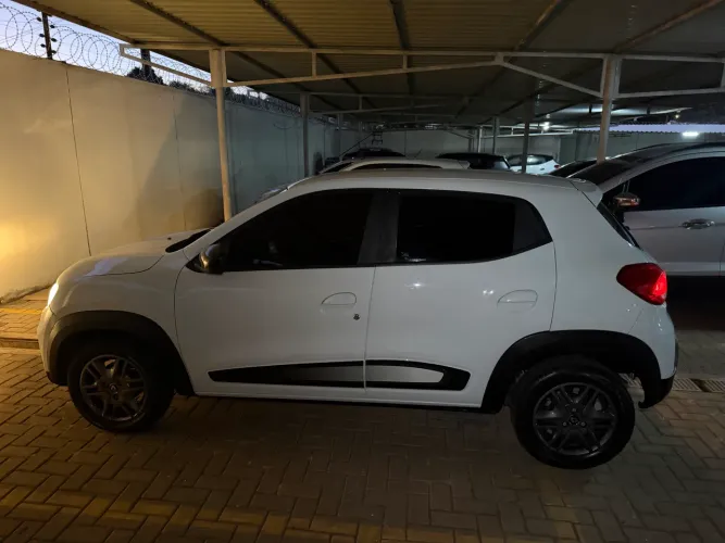 Renault Kwid Intense 1.0 Flex 12V 5P Mec. 2018