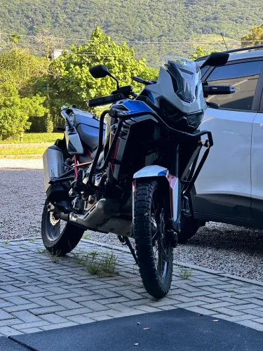 HONDA AFRICA TWIN CRF 1100L 2023 ? 8.500KM ? R$ 89.900