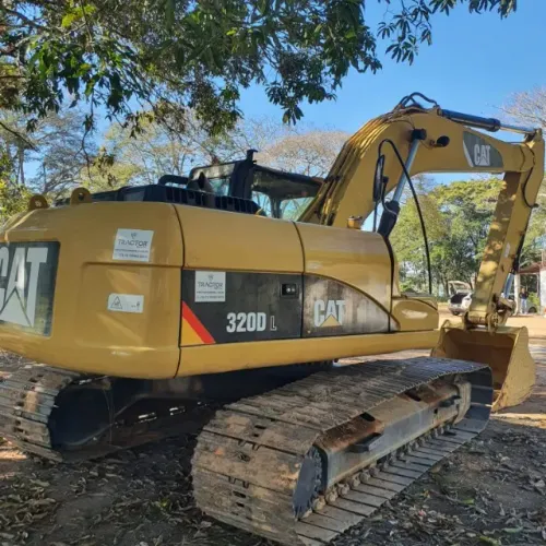 Escavadeira Caterpillar 320 DL Ano 2010