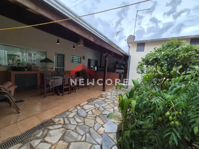 Casa em Rua José Leblon Canhestro - Vila Monte Alegre - Paulínia/SP