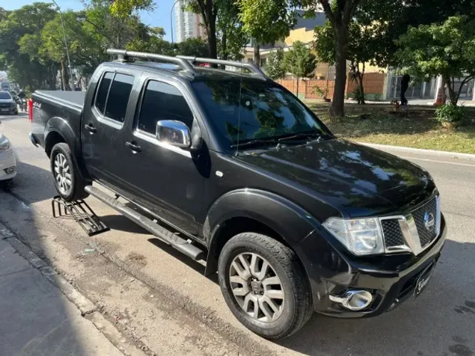Nissan Frontier SL CD 4X4 2.5tb Diesel AUT 2016