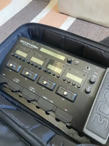 Pedaleira Zoom G5n + bag