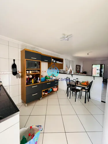 Casa Linear com Amplo Terreno, Quintal Gramado e Economia com Fazenda Solar