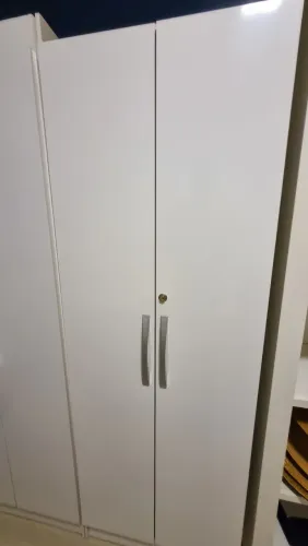 Roupeiro 2 Portas com Chave 5 Nichos (2 unidades)