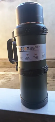 Garrafa Térmica Reforçada 2,5L com Alça - Conserva Bebidas Quentes e Geladas