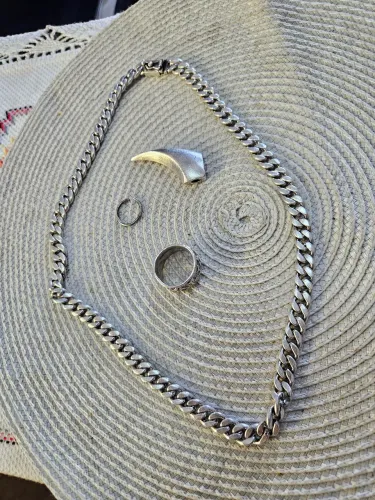 Cordão e peças de prata 950