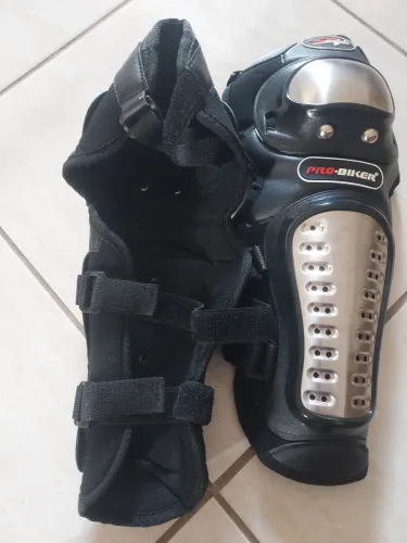 Joelheira motoqueiro