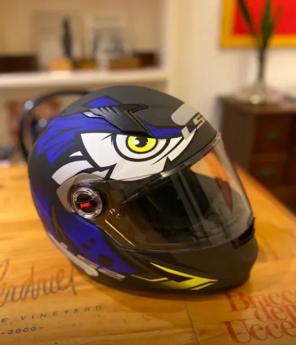 Vendo capacete ls2