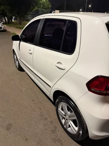 Volkswagen Fox Highline 1.6 Flex 16V 5P 2016