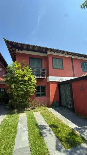 CASA À VENDA EM CONDOMÍNIO EM CAMBURY SÃO SEBASTIÃO