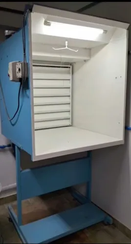 02 CABINES GRANDES PARA PINTURA MANUAL, COM EXAUSTORES E TUBULAÇÃO - EM ÓTIMO ESTADO.
