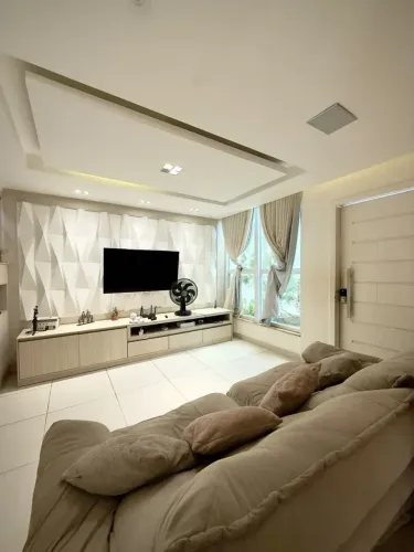 TG| Casa Condominio DUPLEX NO CALHAU - Projetada e Climatizada | Prox a Av
