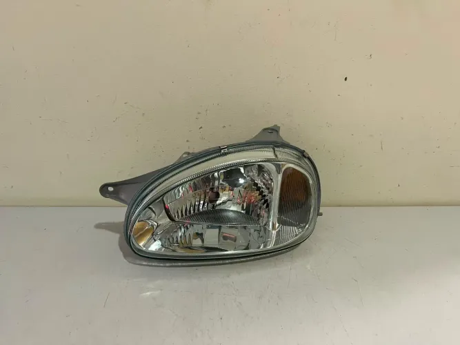 Farol esquerdo Corsa 1994/1995/1996/1997/1998/1999/2000/2001/2002