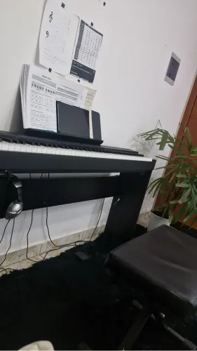 Piano digital yamaha P-225