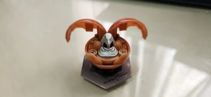 Bakugan Bakuswap Pyrus Ravenoid