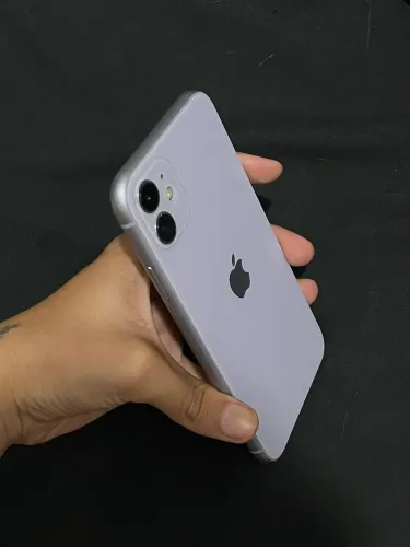 iPhone 11