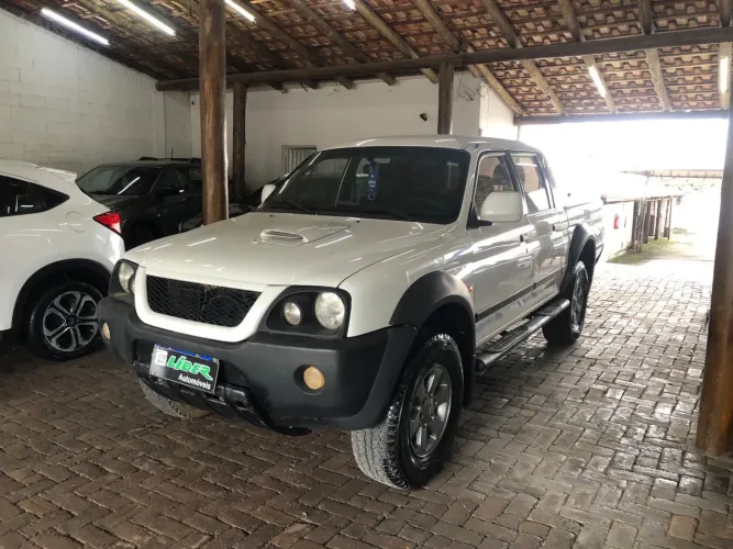 Mitsubishi L200 Outdoor GLS 2.5 4X4 CD TDI Diesel 2012