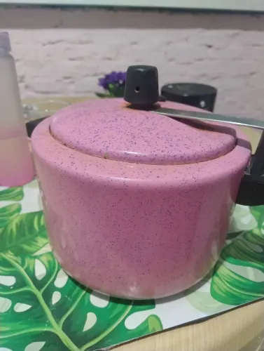 Panela de pressão rosa pink 4,5 litros