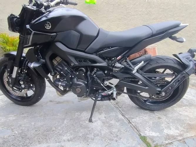Yamaha MT-09 2022/2023 - Impecável | Único dono | Baixíssima km