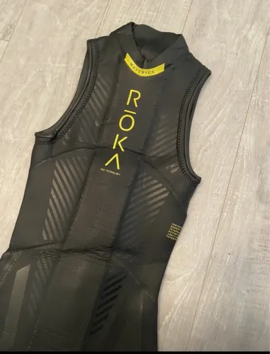 Roupa de natação Hoka