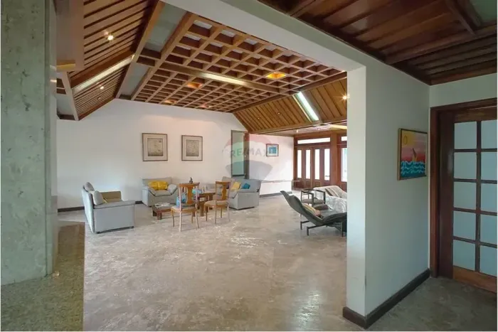Imóvel para venda tem 1040 metros quadrados com 6 quartos em Águas Lindas - Ananindeua - P
