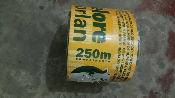 Arame farpado 250 metros lacrado 