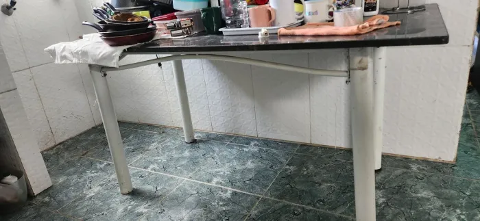 Mesa de Granito 6 lugares (sem cadeira)