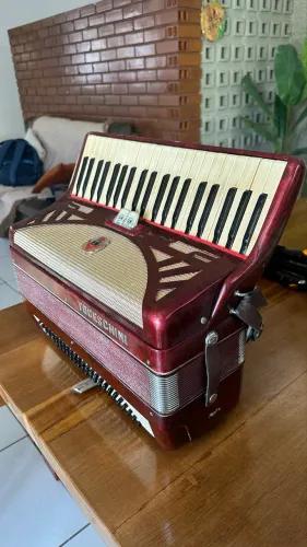 Acordeon (gaita) Todeschini 120 baixos em ótimo estado