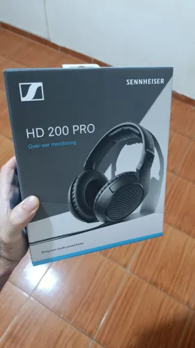 Fone de Studio HD200 PRO Sennheiser<br><br>HD 200 PRO<br>HD 200 PRO