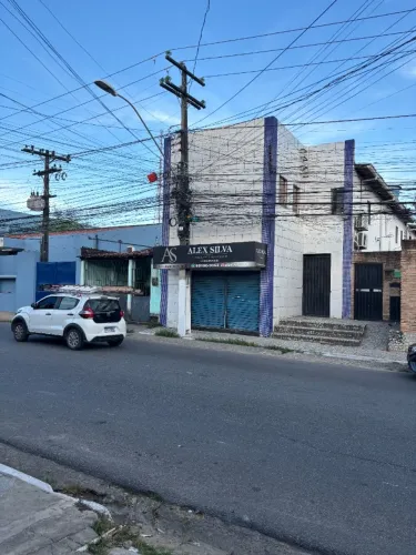 Aluga-se Apartamento c/ 2 qts no Jacitinho