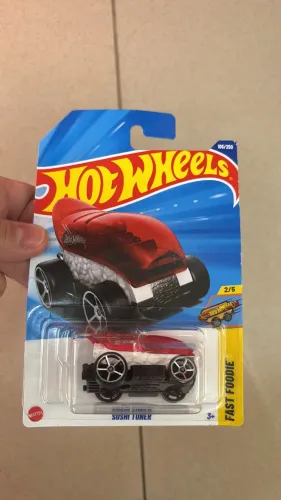 HOT WHEELS