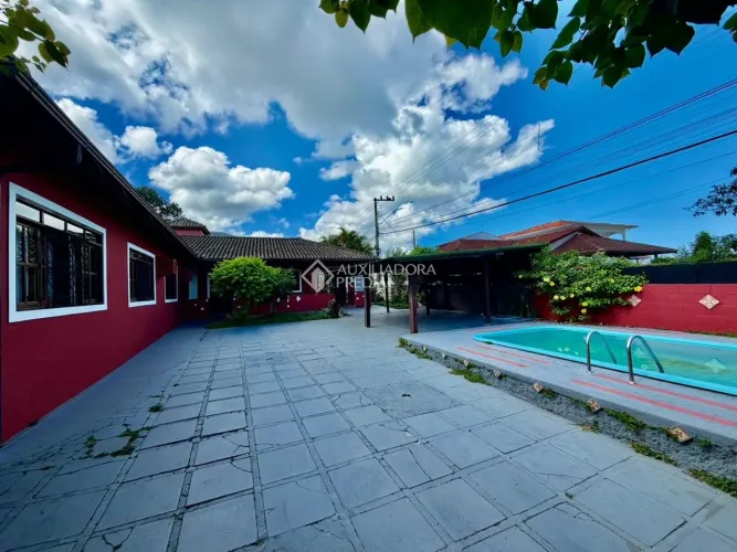 Casa para locação em Santo Antônio de Lisboa