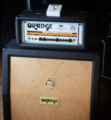 Orange Rockerverb 100 MK II DIVO Embedded + Gabinete PPC412-AD edição limitada black 
