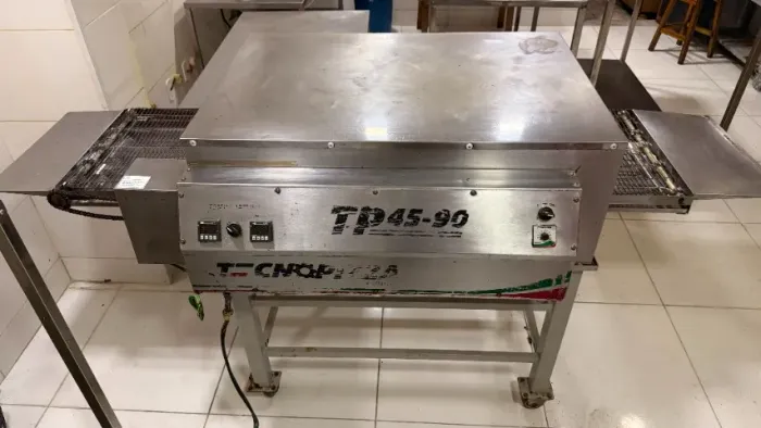 Forno Esteira Tecnopizza Elétrico 220v Pizza até 45cm