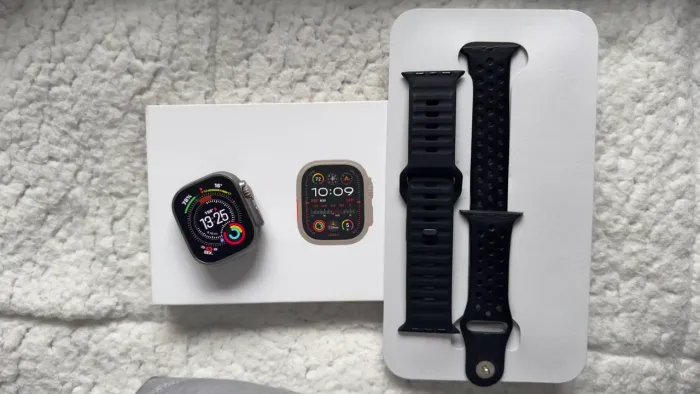 Apple Watch Ultra 2 - Cinza