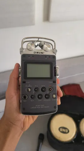 Gravador de audio profissional Sony D50