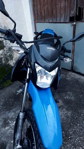 Bros 160 troco por carro automático