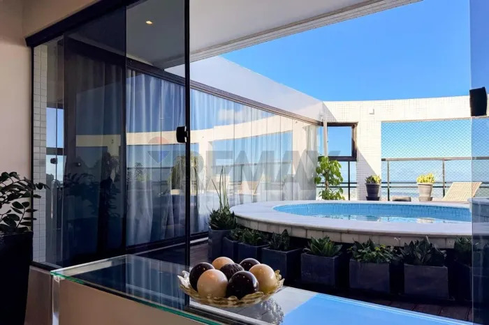 Cobertura com 4 suítes 460m2 no bairro de Tambaú para locação