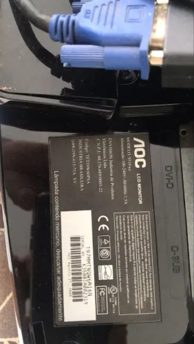 Vendo Monitor AOC 16'