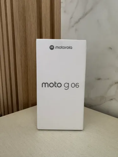 CELULAR MOTO G06 BEGE 4/256