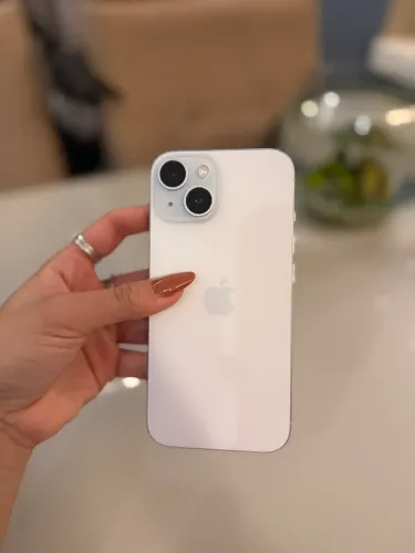 iPhone 15 256GB